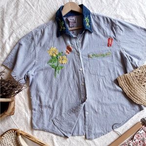 vintage blue gingham embroidered floral + butterflies 🦋 button down shirt fall